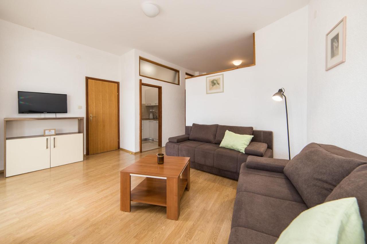 Apartmani Aida Živogošće 外观 照片